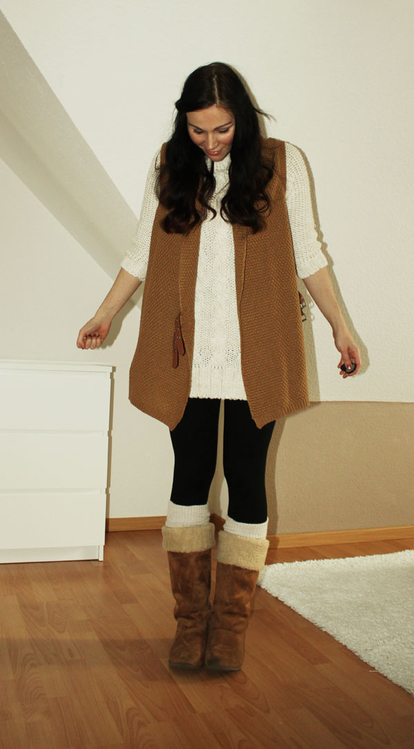 kleidermaedchen-boots-strümpfe-leggings-sweater-weihnachtsoutfit-weste-christmas-outfit