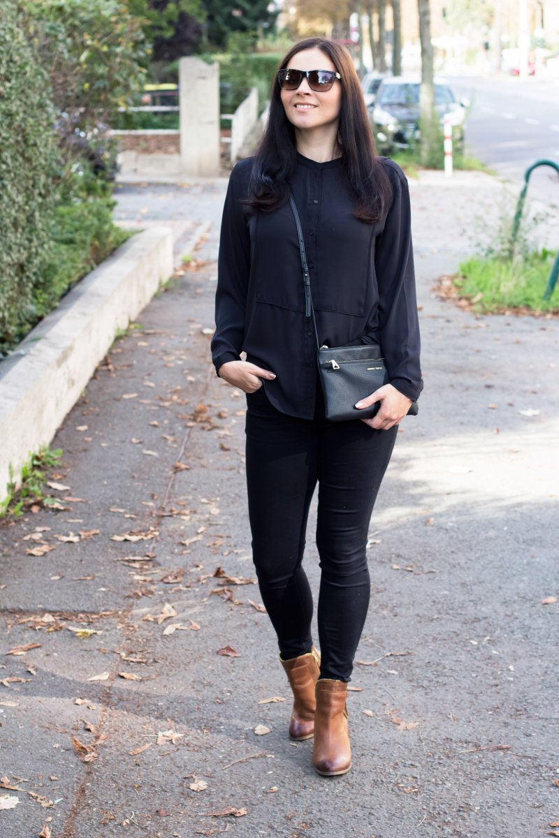 Kleidermädchen - Outfit All Over Black Look