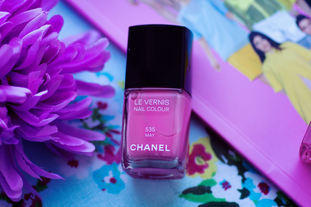 Kleidermaedchen-das-Blog-fuer-Mode-Fashion-Lifestyle-5-Things-for-Spring-Chanel-Nagellack-may