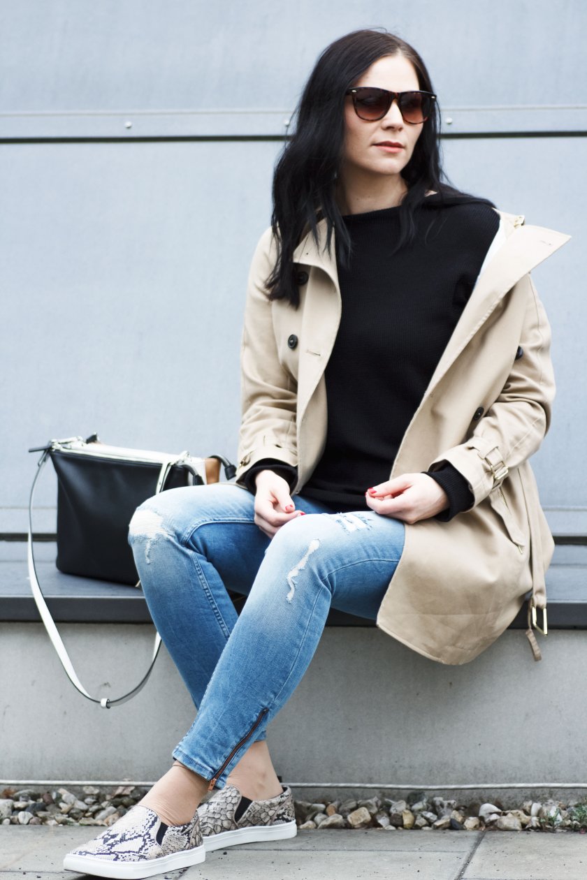 Kleidermaedchen-das-Blog-fuer-Mode-Beauty-Lifestyle-Outfit-casual-slip-on-Zara-Sommermantel-Trenchcoat-ginatricot-Jeans-Zara-Sweater-Pullover-Slip-On-Sneakers-Hm-Zara-Tasche-Outfit-Of-the-day-casual-klassisches-Outfit-Frühlingsoutfit