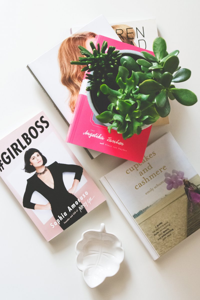 Kleidermädchen - #girlboss Coffee Table Books