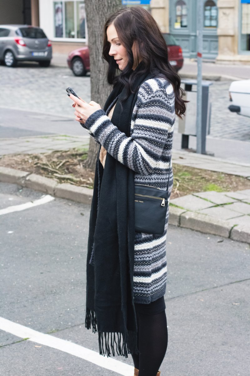 kleidermaedchen-fashionblog-modeblog-lifestyle-blog-interiorblog-outfit-autumn-winter-gerry-weber-cardigan-pullover-kette-Taifun-cosy-chic-everyday-look-gemütliches-outfit-im-november11