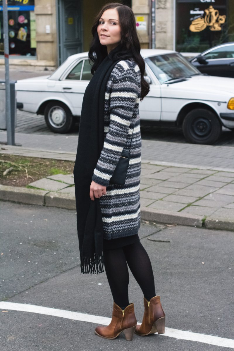 kleidermaedchen-fashionblog-modeblog-lifestyle-blog-interiorblog-outfit-autumn-winter-gerry-weber-cardigan-pullover-kette-Taifun-cosy-chic-everyday-look-gemütliches-outfit-im-november13