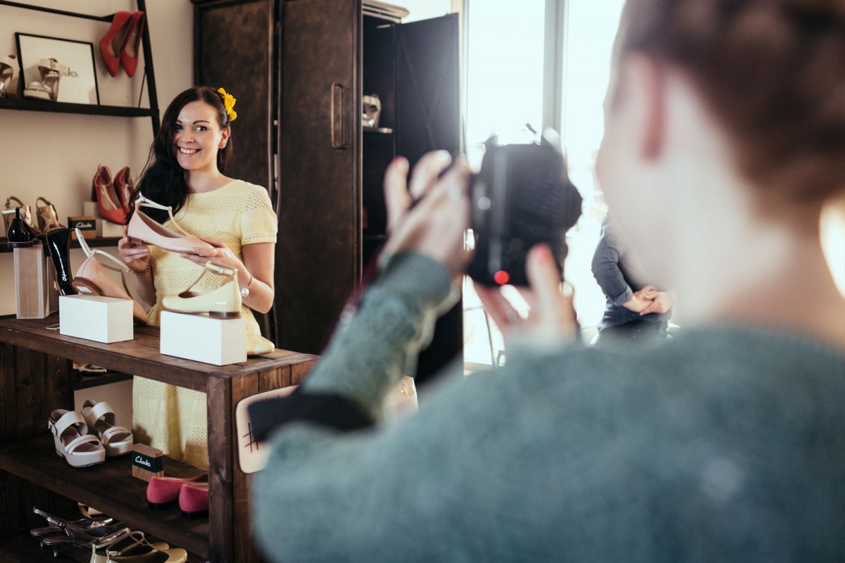 Kleidermädchen präsentiert ihren Look von der thinkootb Blogger Lounge in Berlin. Schaut mit ihr hinter die Kulissen der Blogger Lounge und verfolgt des bunten Treiben. 