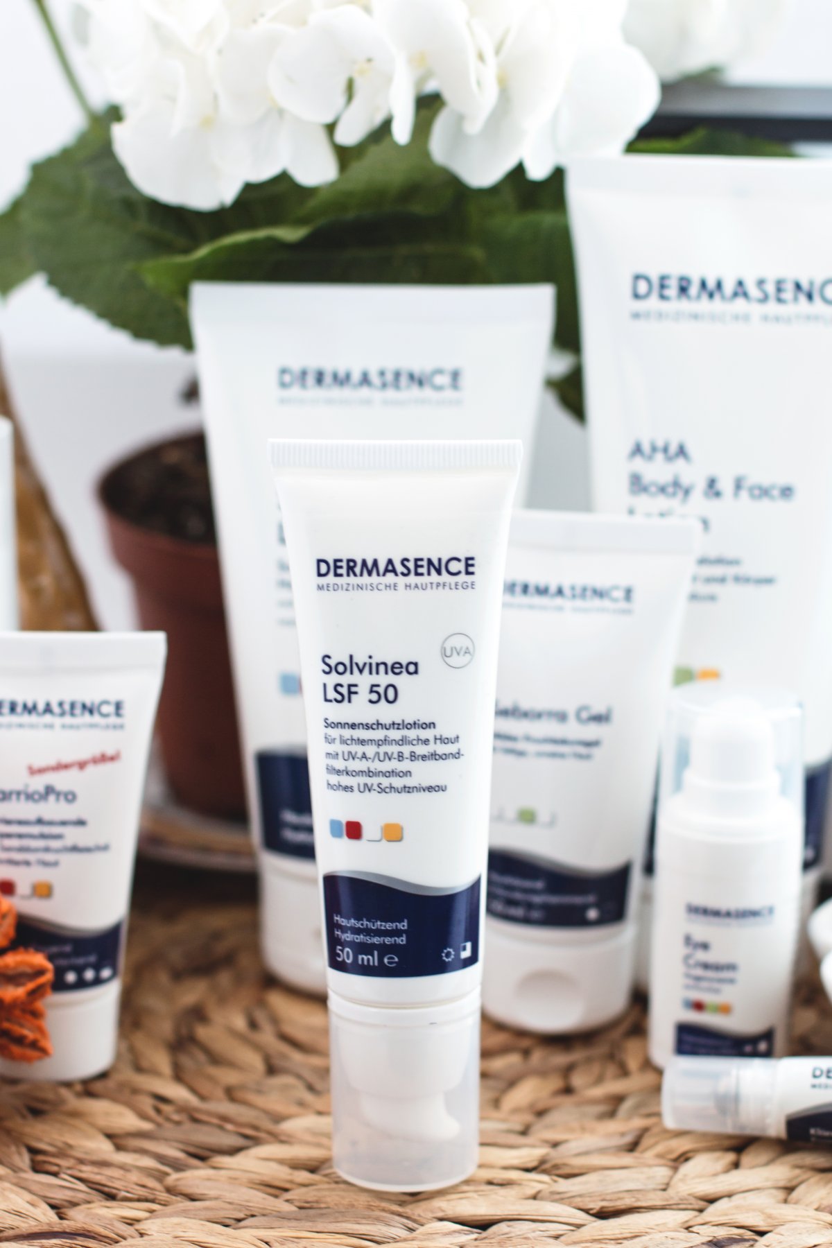 Dermasence Medizinische Hautpflege | Kleidermädchen: Mode, Beauty ...