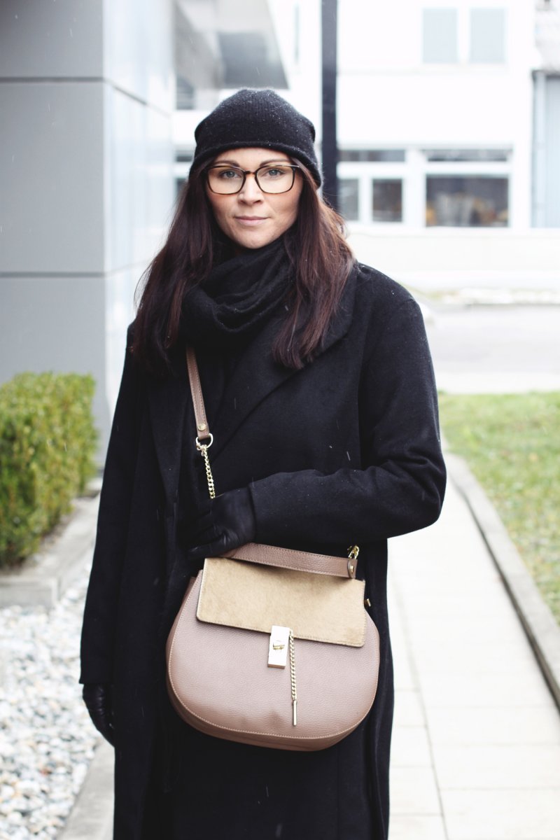 Kleidermaedchen Modeblog, erfurt, thueringen, berlin, fashionblog, Outfit, kleidermaedchen.de, handschuhe Roeckl, Jeans Topshop Jamie, Schal Topshop, Brille gucci, Pullover H&M, Schuhe adidas Stan Smith, Tasche Chloé lookaloke Drew