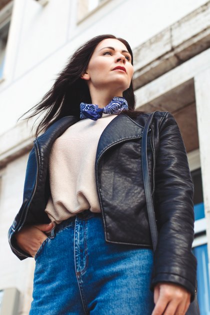 Topshop Mom Jeans, Kendall Slipper und Fossil Piper Bag