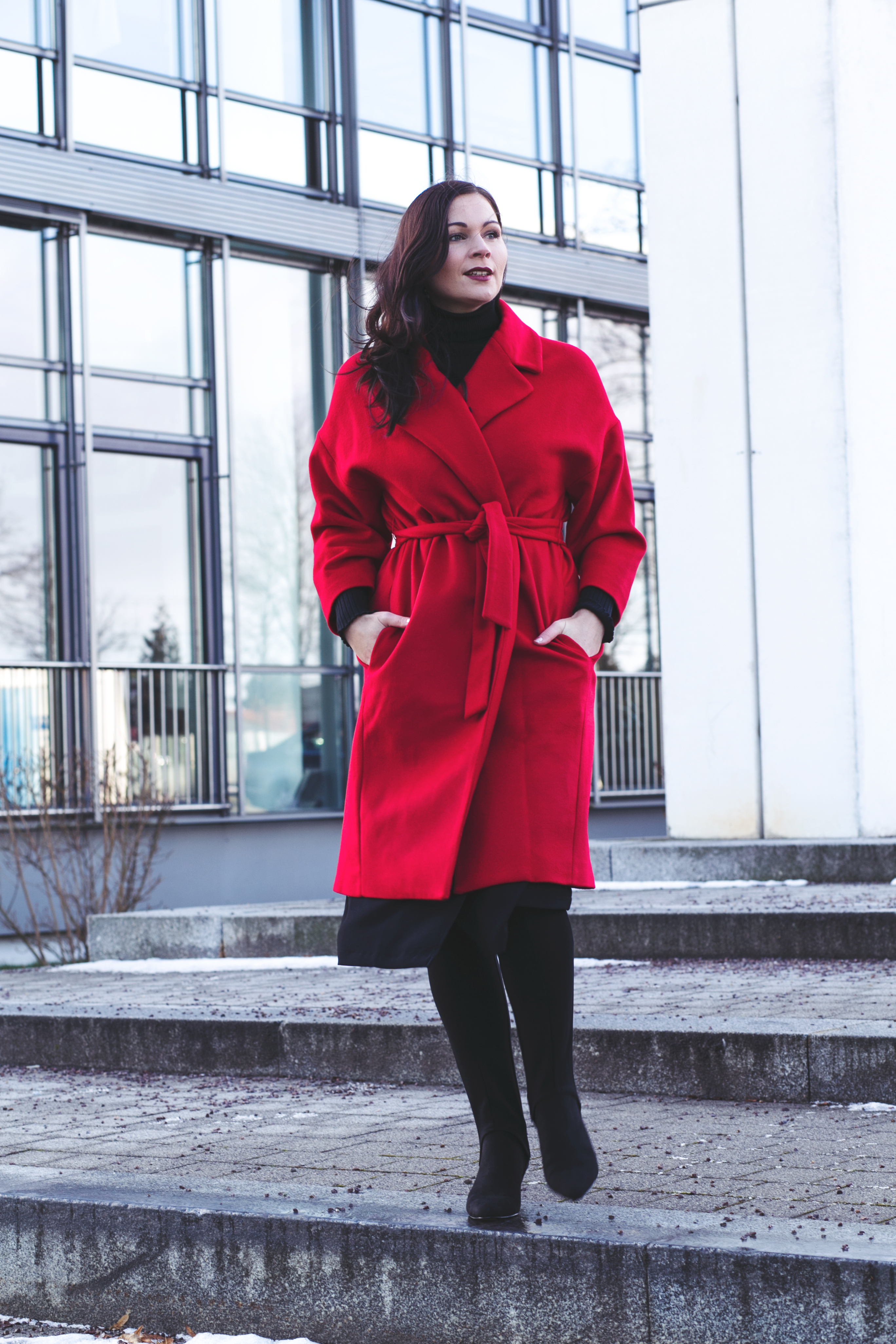 Trendfarbe Rot Der Rote Mantel Als Statement Piece Im Winter Kleidermadchen Fashion Beauty Interior Und Food Blog Aus Sachsen Und Thuringen