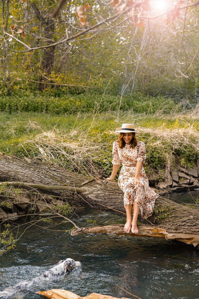 Das Maxikleid von Whistles gehört definitiv zu den schönsten Sommerkleidern 2020! Wie ich es kombiniert habe und warum das farbenfrohe Midikleid ein Muss im Frühling/Sommer 2020 ist, verrate ich euch auf dem Kleidermaedchen Modeblog. Einfach ein gelungener Style, der im Modesommer nicht fehlen darf. #whistles #midikleid #maxikleid #sommerkleid #whatfor #dvf #fruehlingsoutfit #sommeroutfit