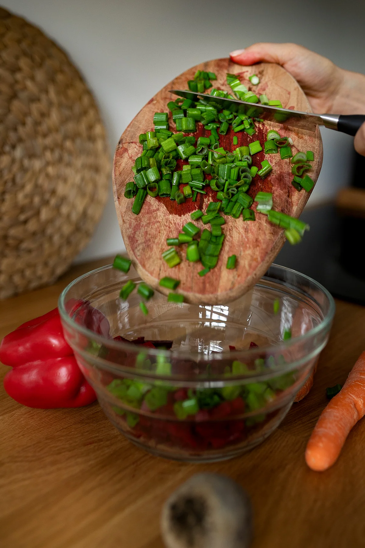 Rote-Beete-Wintersalat mit Walnüssen – veganes Rezept vom Foodblog Kleidermaedchen