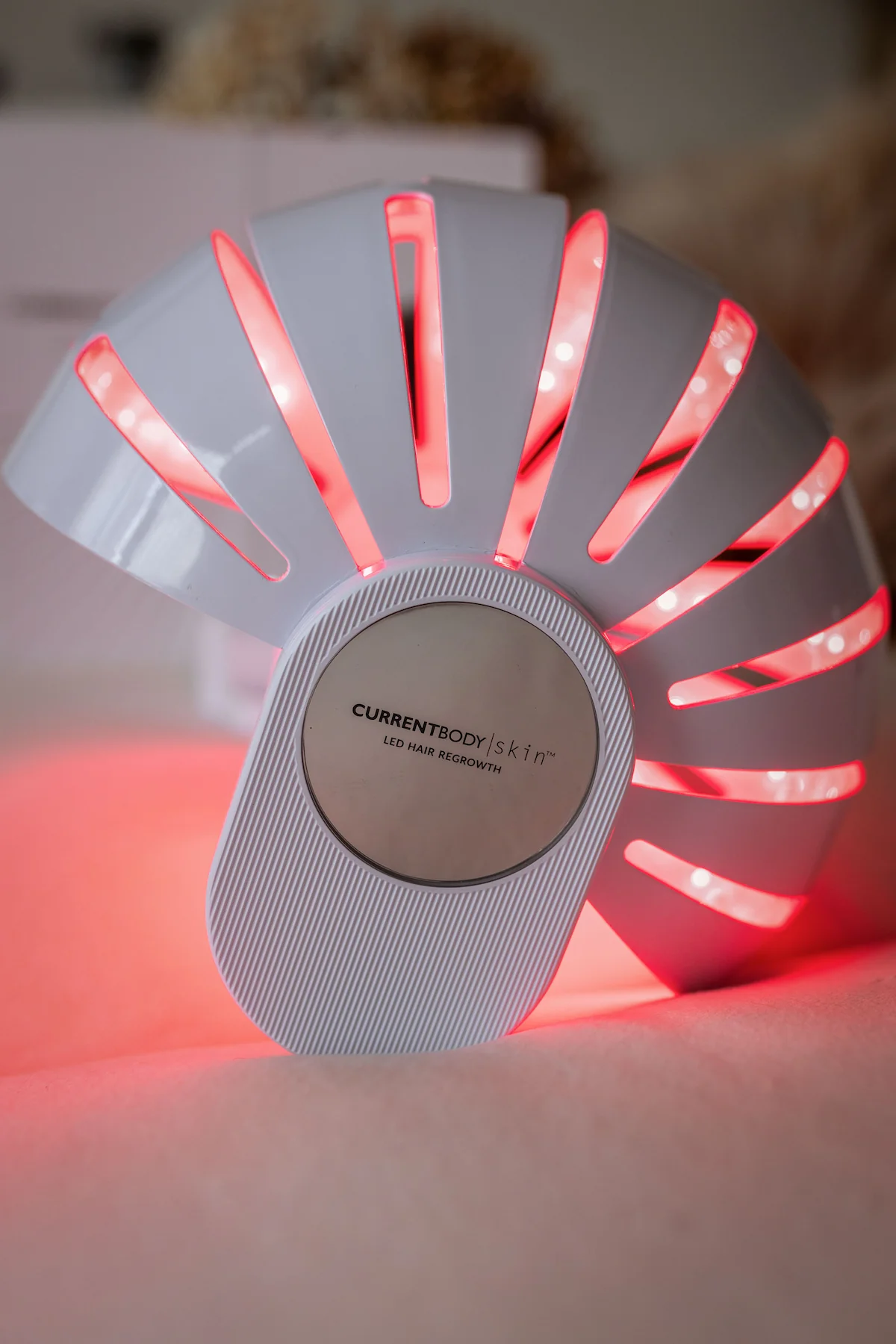 Erfahrungsbericht: Entdecke den CurrentBody LED-Helm gegen Haarausfall: sichtbarer Haarwuchs in 12 Wochen.