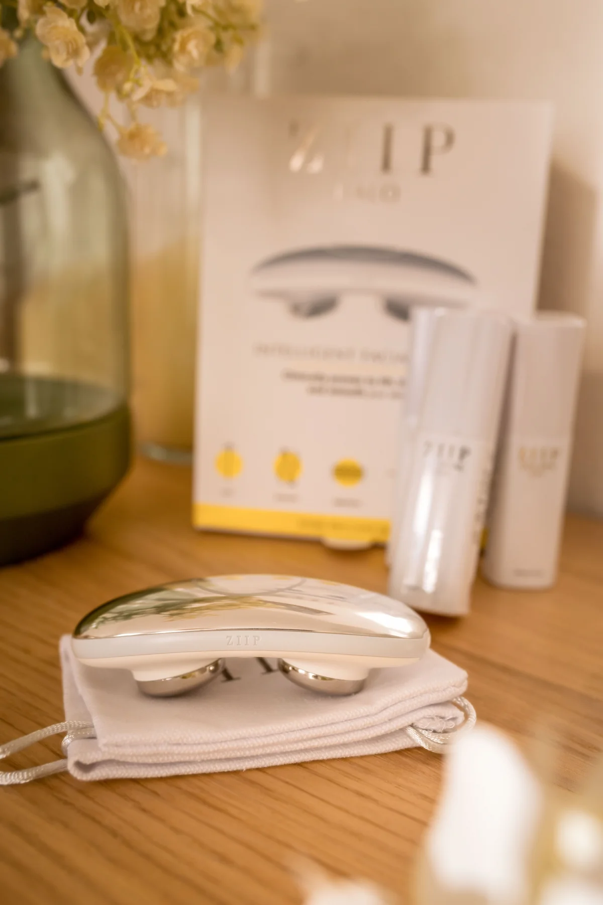 ZIIP HALO 2.0 Set mit Verpackung und leitfähigen Gelen