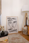 Wohnzimmer mit individuell zusammengestellter Desenio Bilderwand